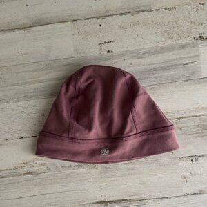 Lululemon Beanie dark pink